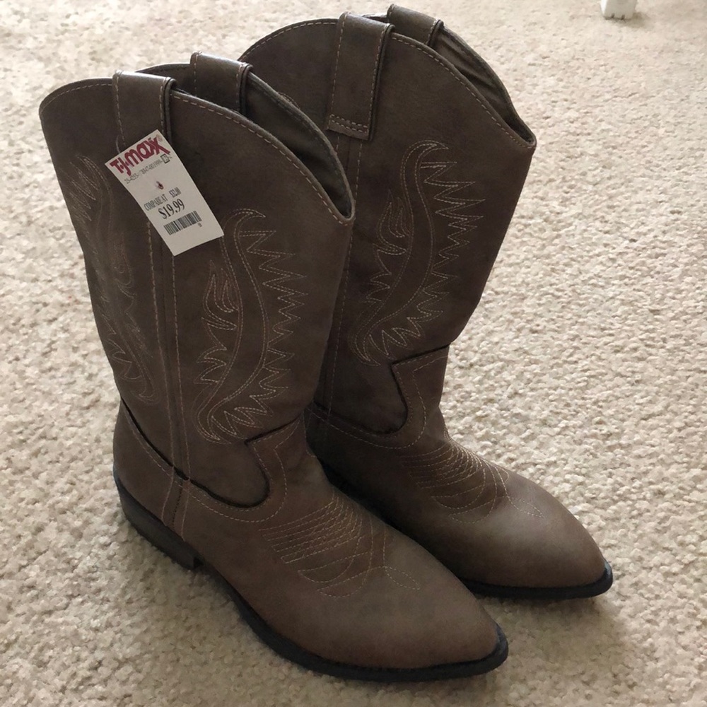 Rampage Light Brown Women’s Cowgirl Boots NWT Sz 8